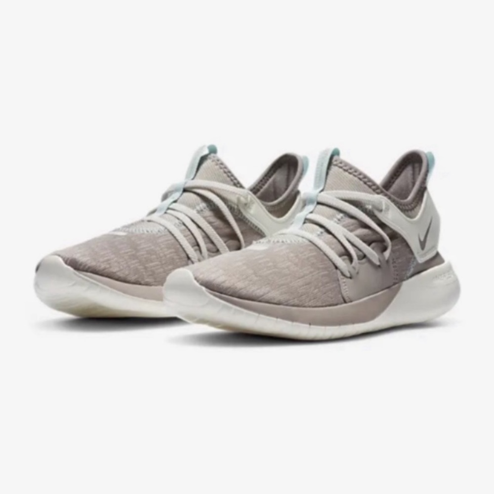 NEW Nike Flex Contact 3